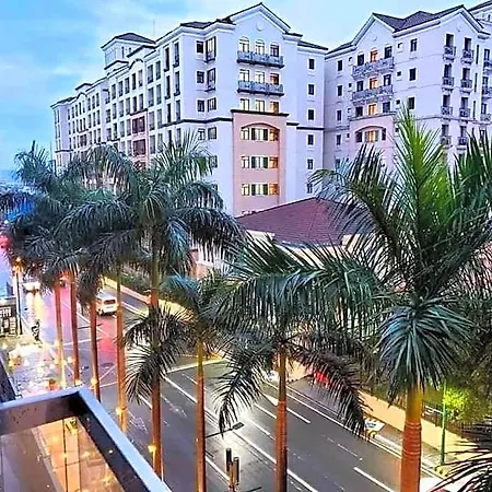H&M One Palmtree Villas